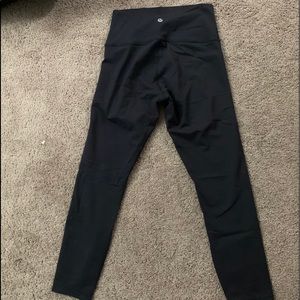 Black Lululemon leggings